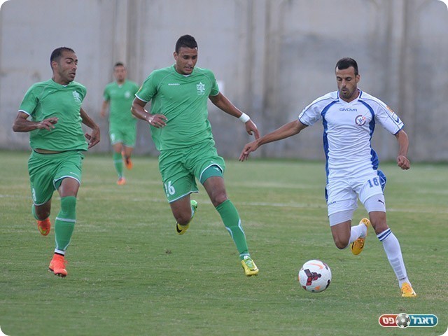 ניר נחום (בלבן) מכיר טוב את אצטדיון טדי (ארנון לוי)